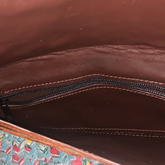 Unbranded Leather Clutch/Wristlet - Picture 5 of 9
